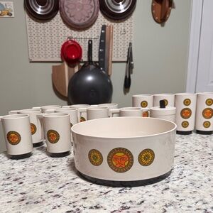 Gorgeous Vintage Loam Brand Full Set Sun Cups, Creamer Cup, Bowl